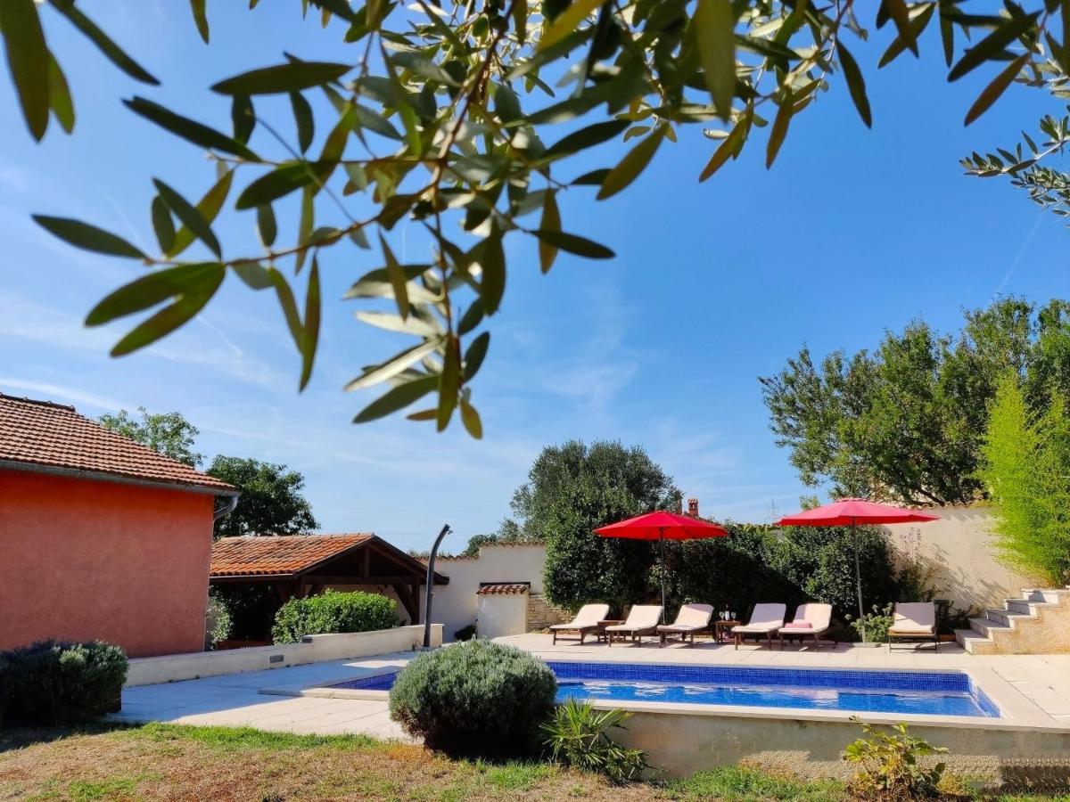 Apartments Villa Sabina Pula Luaran gambar